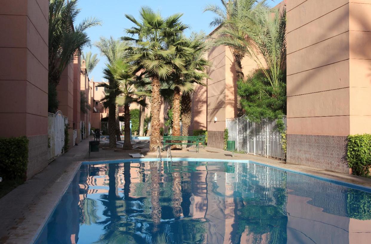 Maison Riad Traditionnel Idealement Situe A Marrakech Марракеш Экстерьер фото